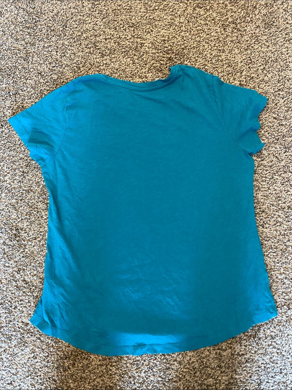 Solid tee - Picture 3 of 3